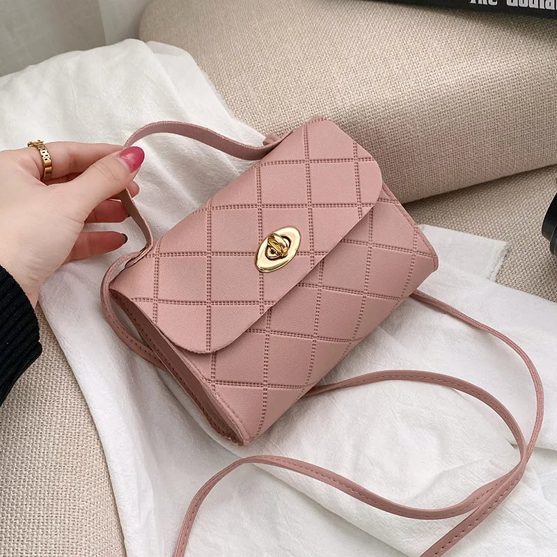 Tas Dames - Handtas met Ruitpatroon en Gouden Draaislot | Chique