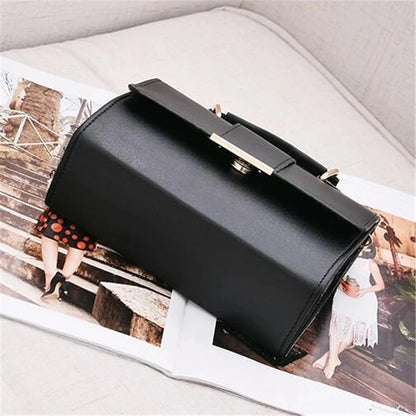 Tas Dames - Handtas met Klep en Gouden Metalen Detail | Chique