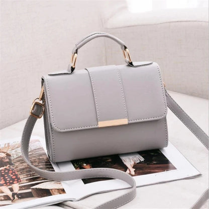 Tas Dames - Handtas met Klep en Gouden Metalen Detail | Chique