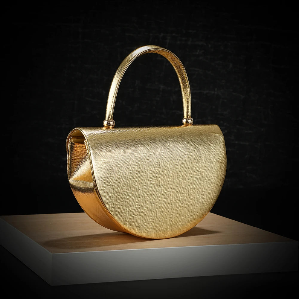 Tas Dames - Halfronde Clutch met Gouden Ketting en Hengsel | Chique