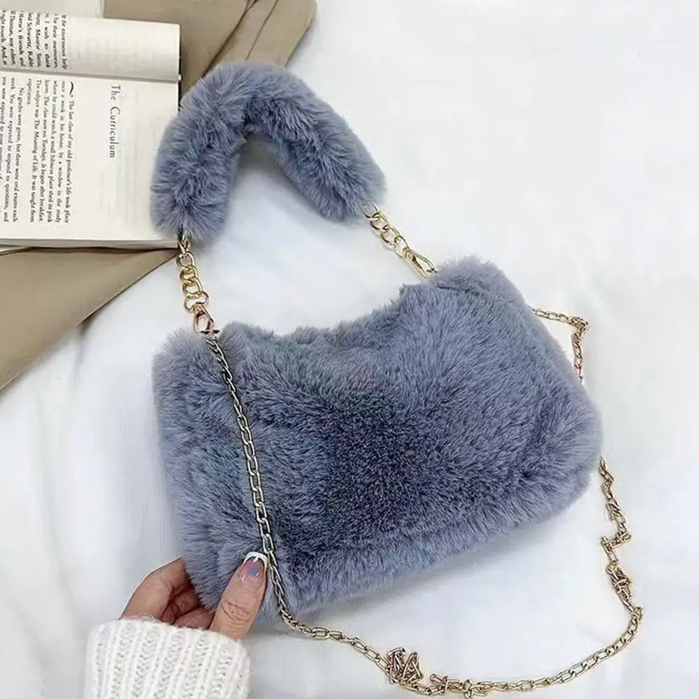 Tas Dames - Zachte Schoudertas met Gouden Ketting en Pluizig Hengsel