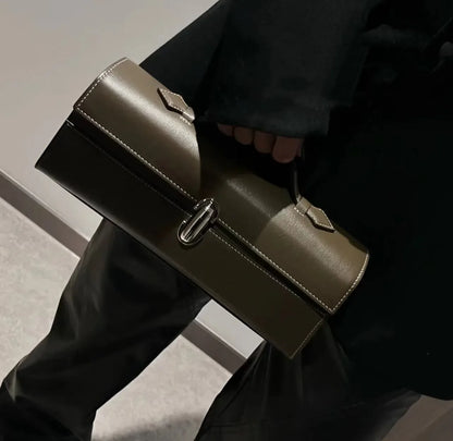 Tas Dames - Langwerpige Clutch met Gouden Sluiting en Handvat | Chique