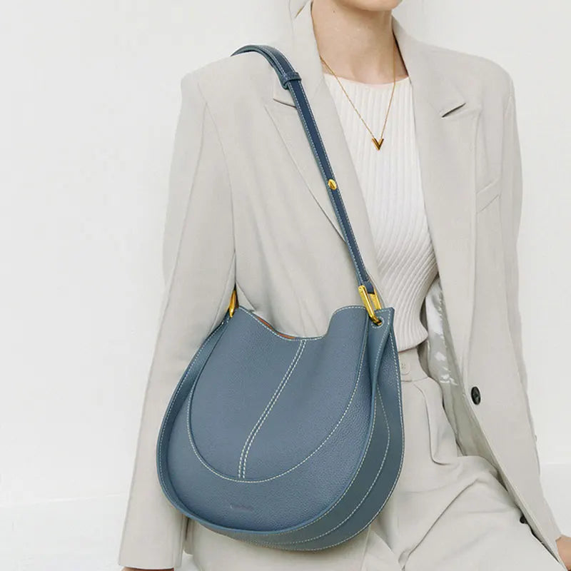 Tas Dames - Halfmaan Crossbody met Stiksels en Goud | Klassiek