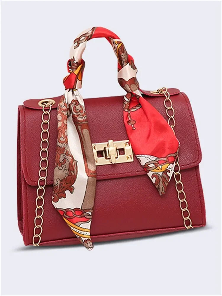 Tas Dames - Compacte Flap Tas met Sjaal en Gouden Ketting | Chique
