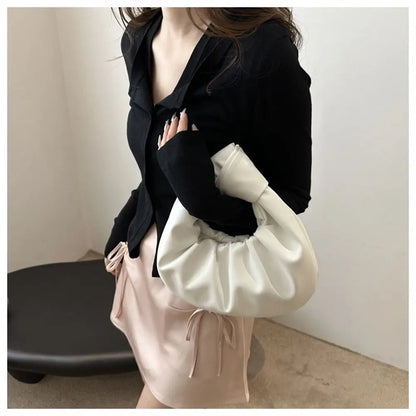 Tas Dames - Geplooide Cloud Bag met Gedraaid Handvat | Chique