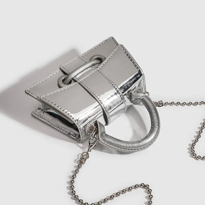 Mini Tas Dames - Glanzende Handtas met Ketting en Studs | Chique