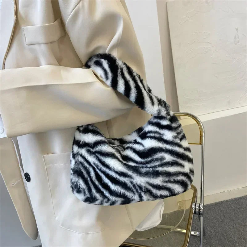 Tas Dames - Pluche Schoudertas met Luipaardprint | Opvallend