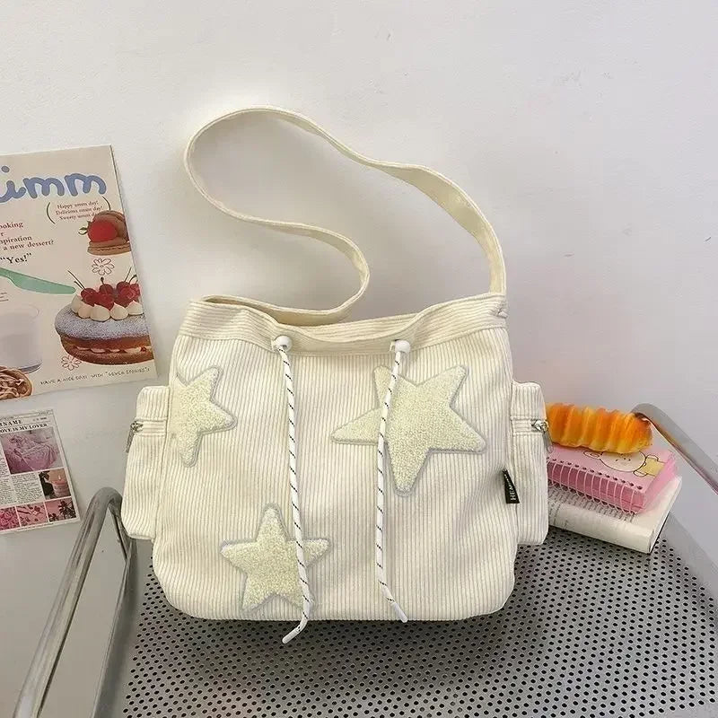 Schoudertas Dames - Grote Tas met Sterrenpatches en Hanger | Casual