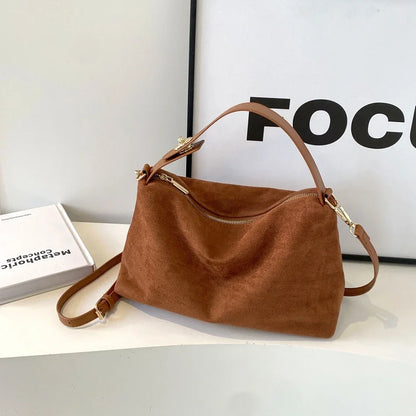 Schoudertas Dames - Zachte Hobbo Bag met Gouden Rits | Chique