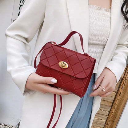 Tas Dames - Handtas met Ruitpatroon en Gouden Draaislot | Chique