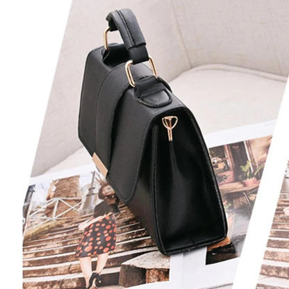Tas Dames - Handtas met Klep en Gouden Metalen Detail | Chique
