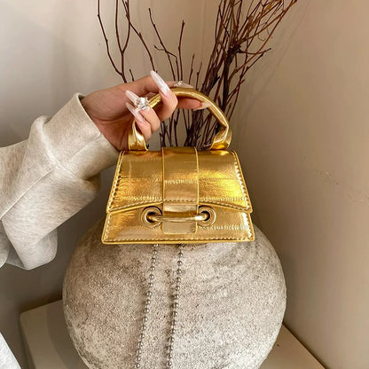 Mini Tas Dames - Glanzende Handtas met Ketting en Studs | Chique