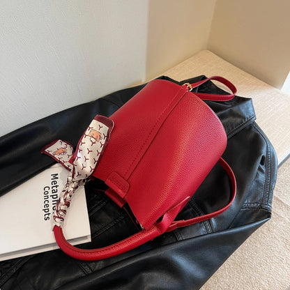 Tas Dames - Bucket Bag met Sjaaltje en Gouden Hardware | Chique