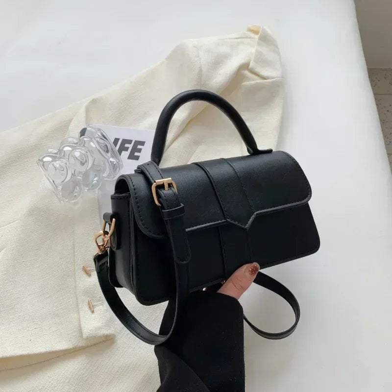 Tas Dames - Handtas met Klep en Gouden Gesp | Chique