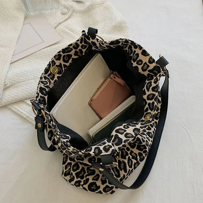 Crossbody Tas Dames - Saddle Bag met Gouden Drukslot | Chique