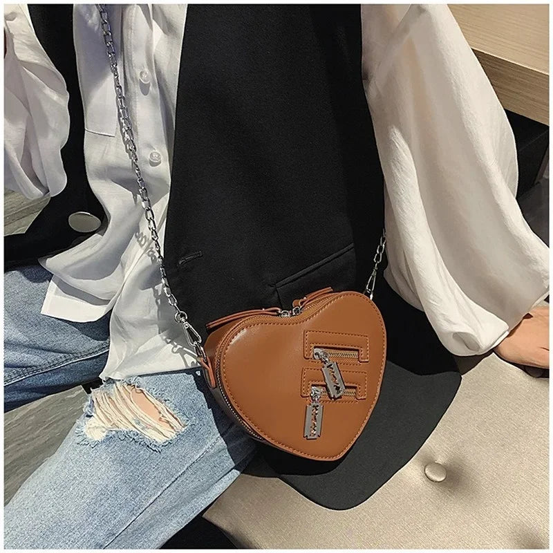 Tas Dames - Hartvormige Crossbody met Ketting en Zippers | Edgy