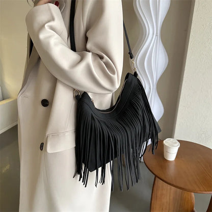 Tas Dames - Schoudertas met Lange Franjes en Gouden Hardware | Boho