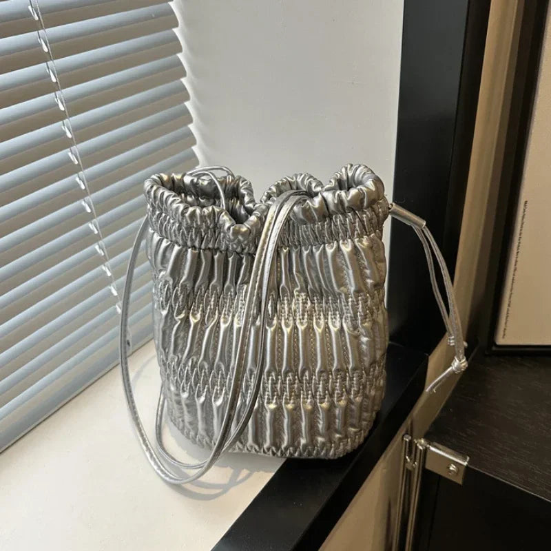 Tas Dames - Metallic Bucket Bag met Geplooide Rand | Chique