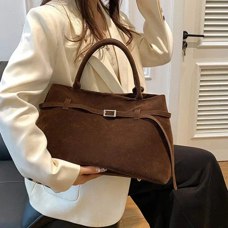 Handtas Dames - Grote Tas met Gespelement en Schouderriem | Chique