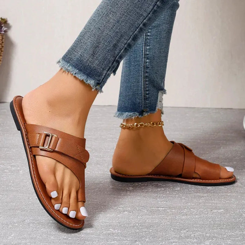 Saar - Stijlvolle Orthopedische Sandalen Dames met Teenring en Gespsluiting