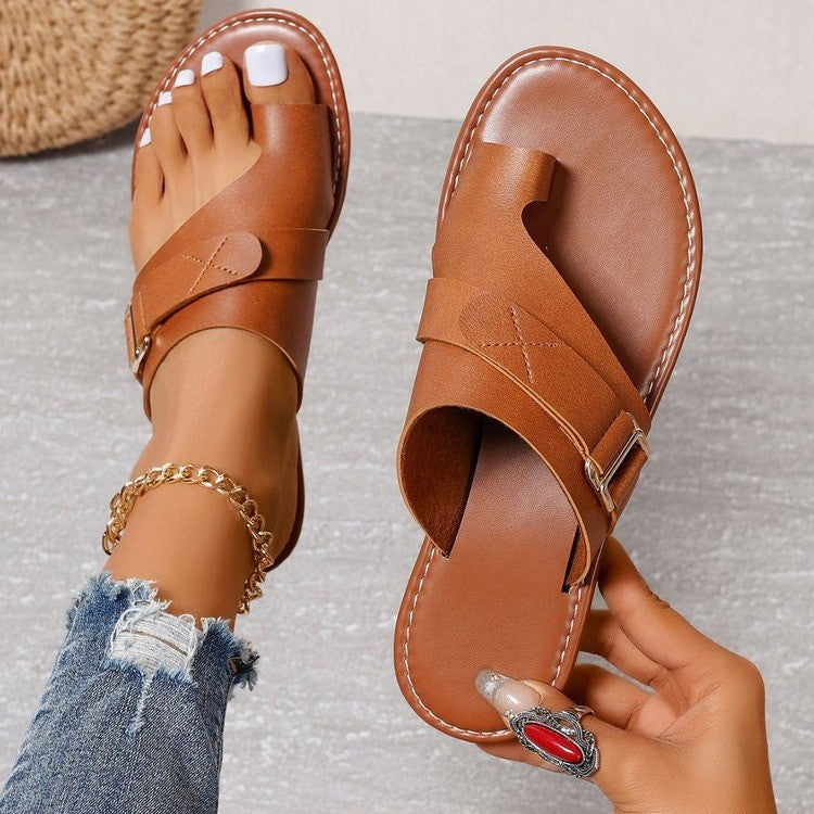 Saar - Stijlvolle Orthopedische Sandalen Dames met Teenring en Gespsluiting