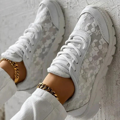 Saar - Stijlvolle Orthopedische Sneakers Dames met Lichte Zool en Vetersluiting