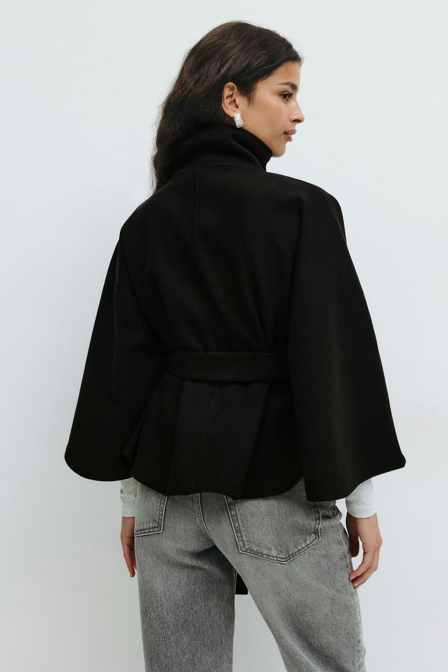 Sanne - Elegante Dames Korte Trenchcoat Herfst met Ceintuur en Hoge Col