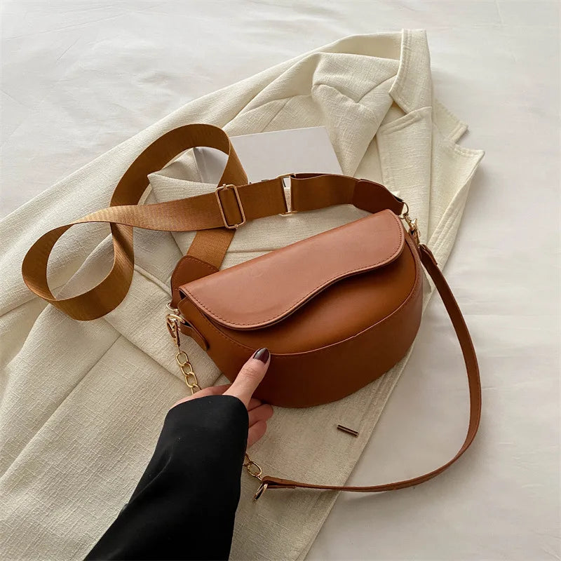 Crossbody Tas Dames - Saddle Bag met Ketting en Brede Riem | Chique