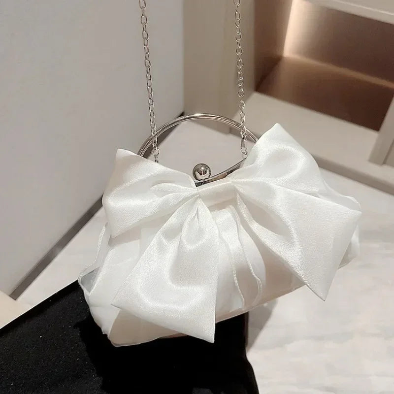 Tas Dames - Avondtasje met Grote Strik en Zilveren Ketting | Chique