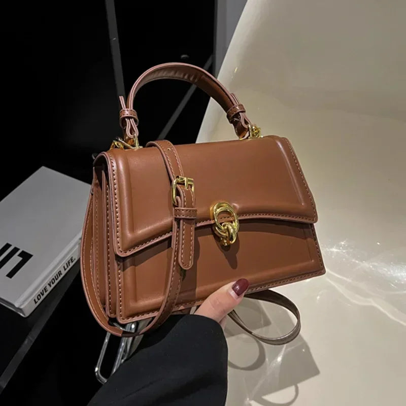 Tas Dames - Handtas met Klep en Gouden Gesp | Chique
