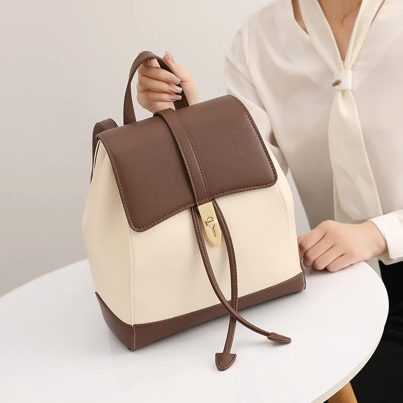 Rugzak Dames - Compacte Tas met Flapsluit en Contrast Detail | Casual