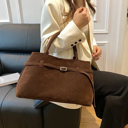 Handtas Dames - Grote Tas met Gespelement en Schouderriem | Chique