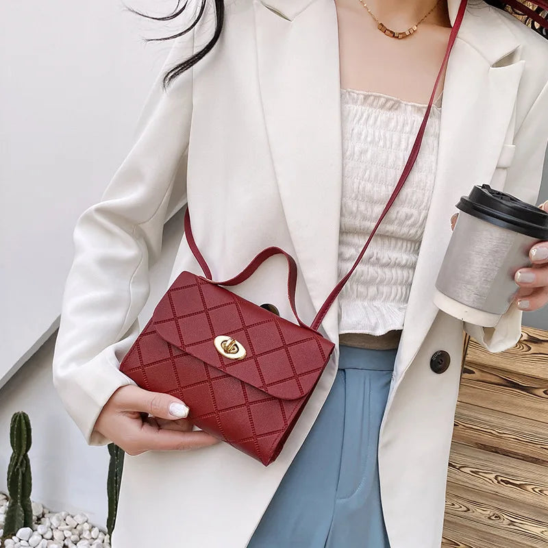 Tas Dames - Handtas met Ruitpatroon en Gouden Draaislot | Chique