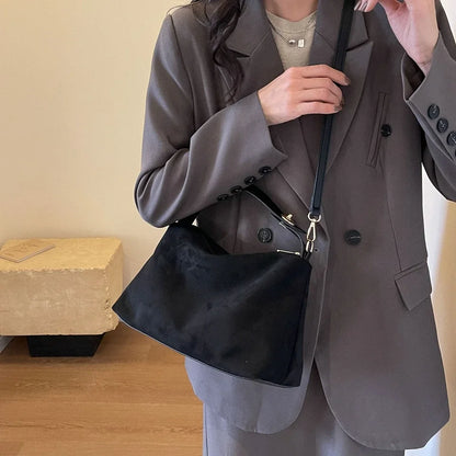 Schoudertas Dames - Zachte Hobbo Bag met Gouden Rits | Chique