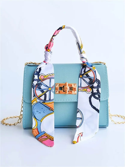 Tas Dames - Compacte Flap Tas met Sjaal en Gouden Ketting | Chique