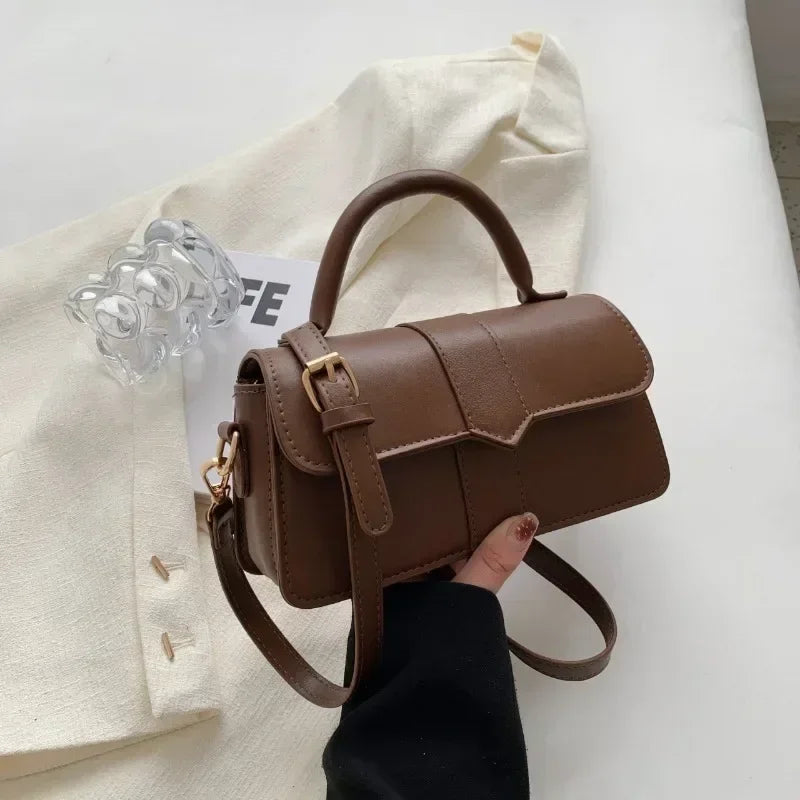 Tas Dames - Handtas met Klep en Gouden Gesp | Chique