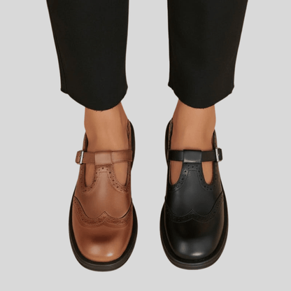Tess - Vintage Damesschoenen met T-Band Gesp en Klassieke Broguedetails