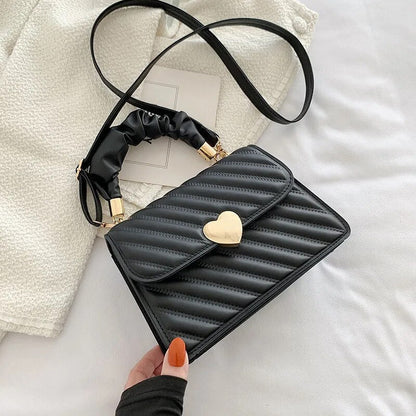 Tas Dames - Compacte Flap Bag met Hartslot en Gerimpelde Greep | Chique