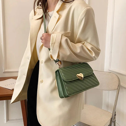 Tas Dames - Compacte Flap Bag met Hartslot en Gerimpelde Greep | Chique