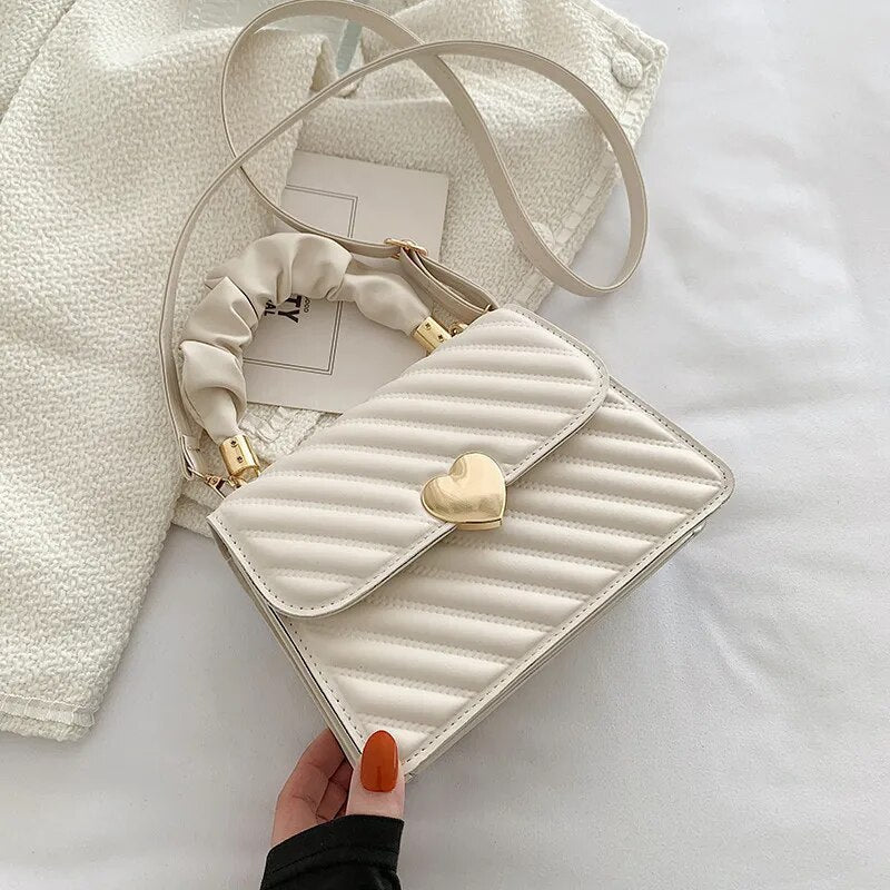 Tas Dames - Compacte Flap Bag met Hartslot en Gerimpelde Greep | Chique