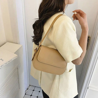Tas Dames - Compacte Saddle Bag met Klepje en Schouderband | Klassiek