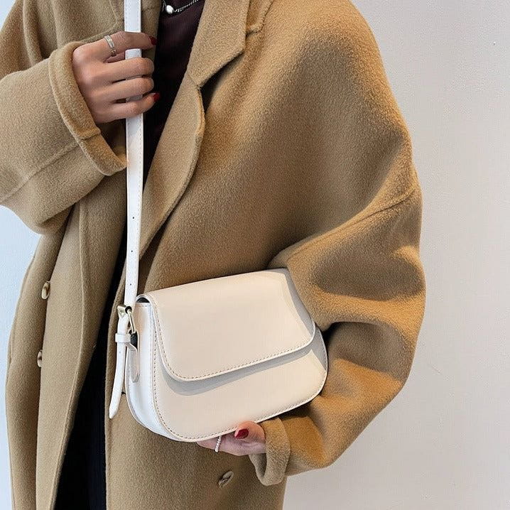Tas Dames - Compacte Saddle Bag met Klepje en Schouderband | Klassiek