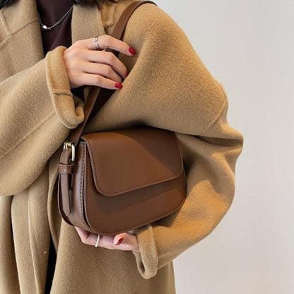 Tas Dames - Compacte Saddle Bag met Klepje en Schouderband | Klassiek
