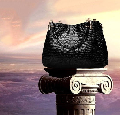 Tas Dames - Glanzende Handtas met Reliefstructuur en Gevlochten Handvat | Chic