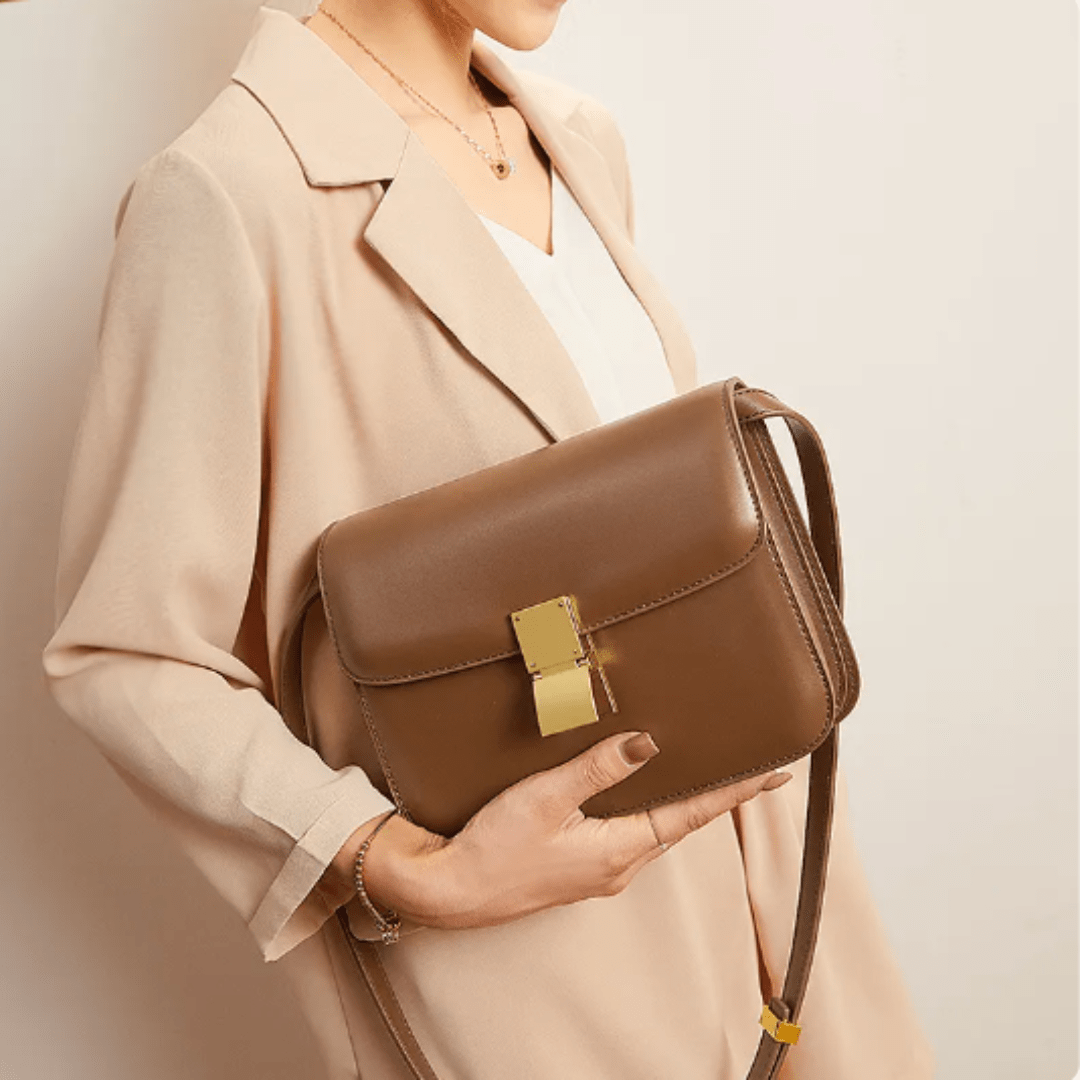 Tas Dames - Compacte Crossbody met Klepje en Goudkleurig Slot | Chique