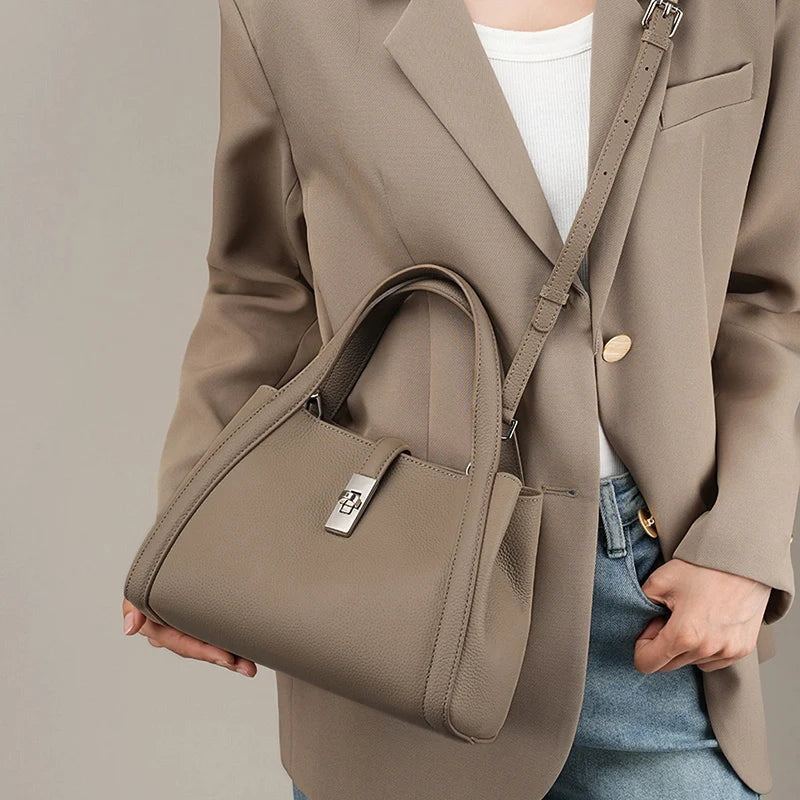 Tas Dames - Strakke Handtas met Zilveren Draaislot en Dubbele Handgrepen | Chic