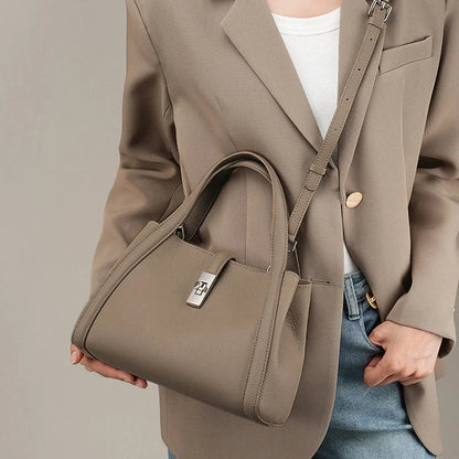 Tas Dames - Strakke Handtas met Zilveren Draaislot en Dubbele Handgrepen | Chic