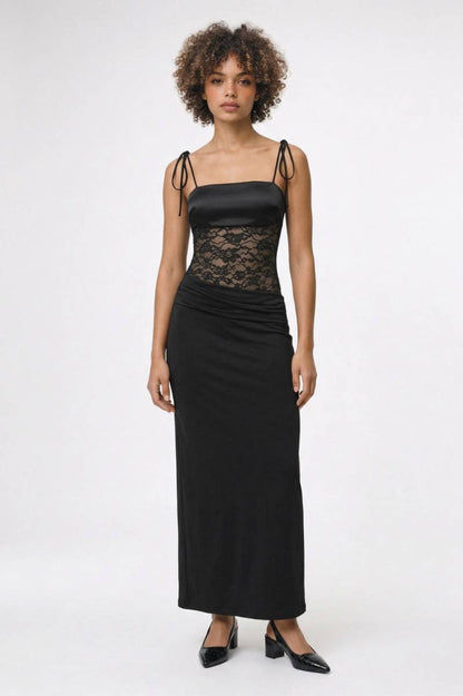 Maxi Jurk Dames - Strikbandjes | Kanten Middenpand & Getailleerd - Zwart