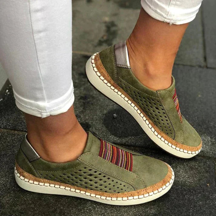 Instappers Dames - Bohemian Slip-on met Cut-out Detail | Zomer