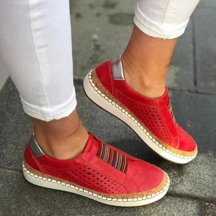 Instappers Dames - Bohemian Slip-on met Cut-out Detail | Zomer